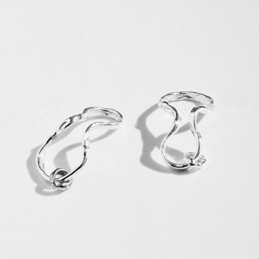 MOLTEN FLOW CUFF - LOOPED